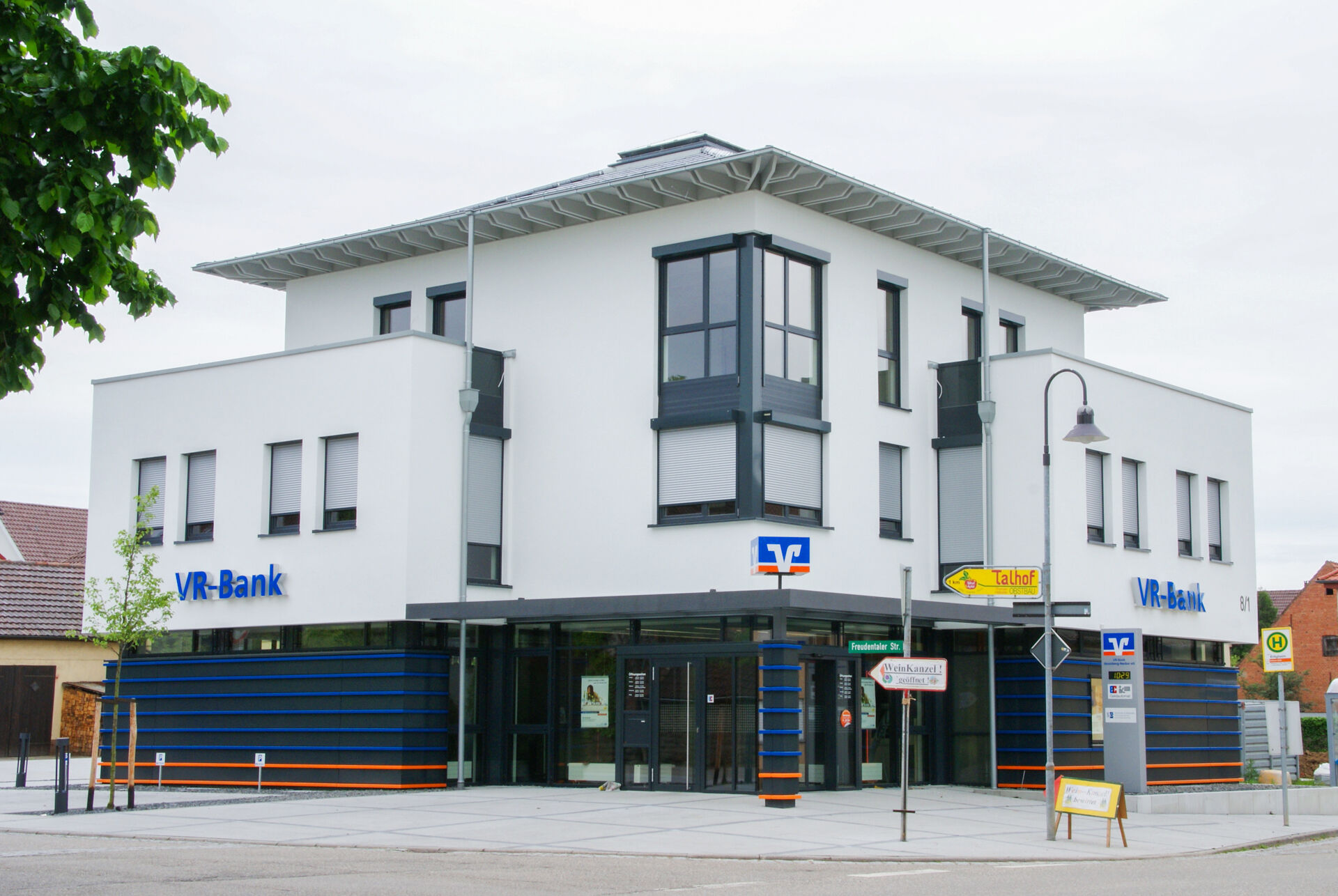 vr-bank-stromberg-neckar---erligheim-image