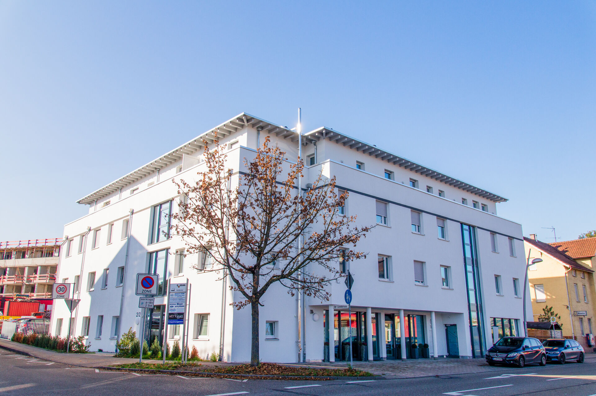 Wohn- und Geschäftshaus Tamm